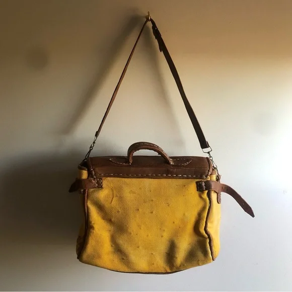 Vintage Travel Bag - Picture 2 of 4